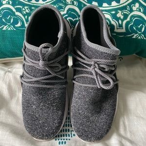 Vessi everyday waterproof sneakers in charcoal